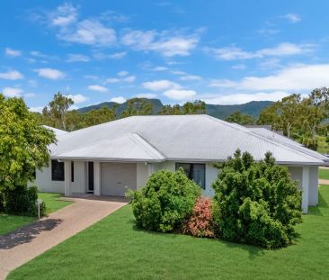 Private, Roomy Duplex Unit - Photo 3