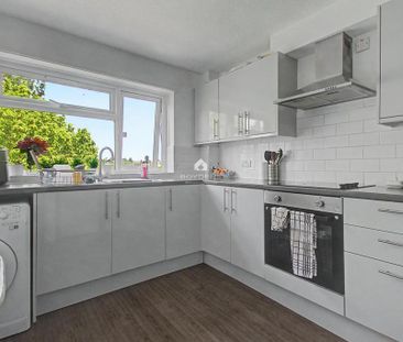 2 bedroom flat to rent - Photo 6