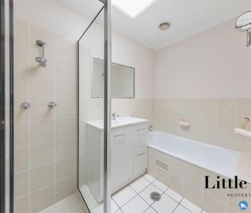 20/20 Burdett Cres, Theodore ACT 2905 - Townhouse For Rent | Domain - Photo 5