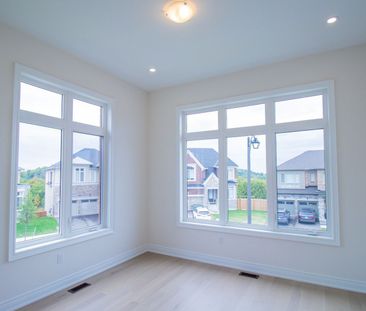 For Lease - 126 Petal Avenue, East Gwillimbury, Ontario - Photo 1