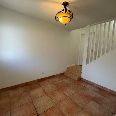 3 Bedroom TOP LEVEL Home! Central Location at 124/224th - PET FRIENDLY - Photo 4