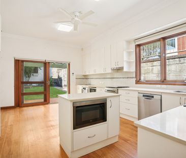 27 Woodstock Street, Bondi Junction NSW 2022 - House For Rent | Domain - Photo 5