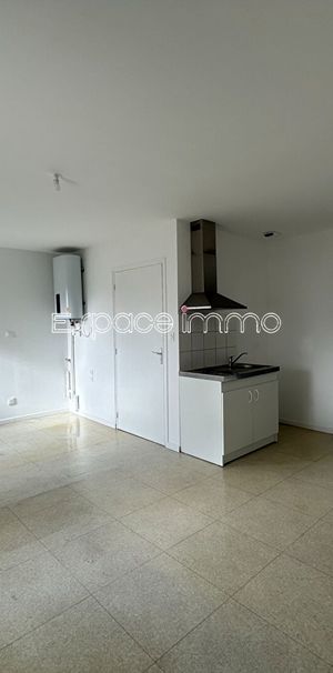 Location Appartement 1 pièce 26m² LE GRAND QUEVILLY 76120 - Photo 1