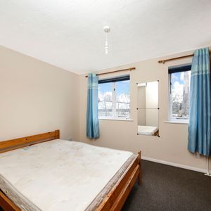 Ruston Road, Woolwich, SE18, London - Photo 2