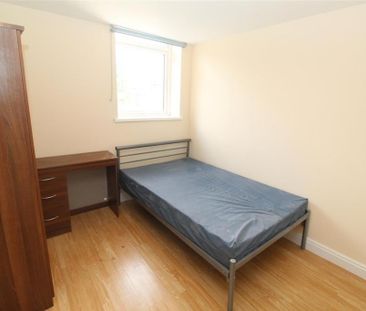 6 bedroom house to rent - Photo 4