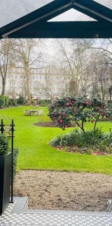 Kensington Gardens Square, Bayswater, W2 - Photo 1