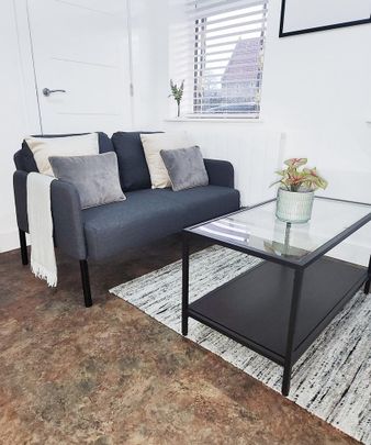 3 bedroom flat to rent - Photo 1