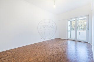 Apartment 3 bedrooms in good condition Oeiras for rent - balconies, double glazing, thermal insulation, kitchen - Photo 2