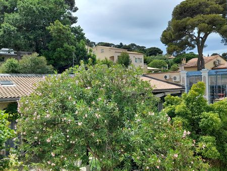 Location appartement 2 pièces, Sète - Photo 2