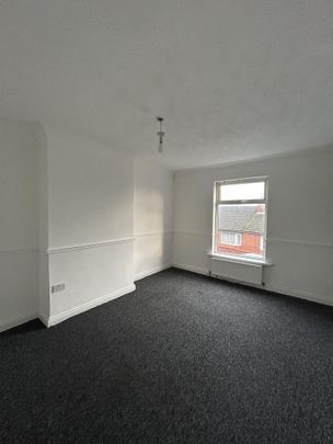 2 bedroom house to rent - Photo 1