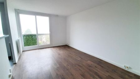 location Appartement T1 DE 35.69m² À CERGY - Photo 2