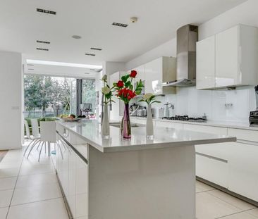 6 bedroom terraced house to rent - Photo 5