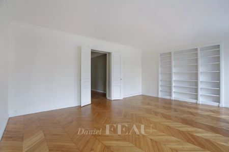 Location appartement, Paris 7ème (75007), 4 pièces, 111.42 m², ref 85628971 - Photo 2