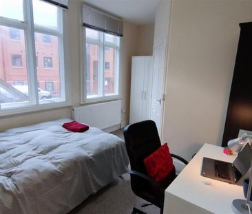 1 bedroom in a house share to rent - Photo 4