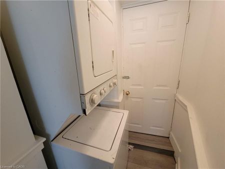 For Lease - 98 West Avenue Unit# Lower, Hamilton, Ontario - Photo 3