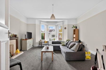 Apt 4, 52 Myrtlefield Park, Belfast, BT9 6NF - Photo 2