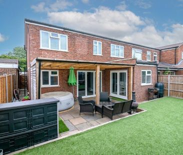 3 bedroom end of terrace house to rent - Photo 4