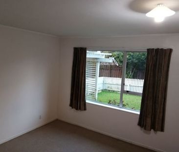 3 bedroom 2 bathroom family home - Photo 4