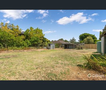 8 Phyllis Avenue, Boronia, Vic 3155 - Photo 2