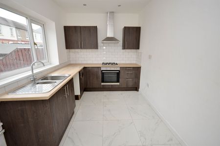 2 bed house to rent in North Avenue, Washington, NE37 - Photo 3