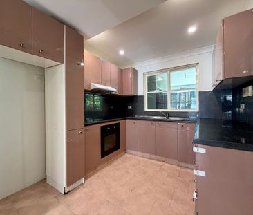 Downstairs Unit in the Heart of Nords Wharf - Photo 1