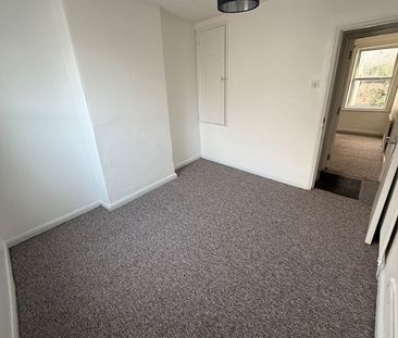 3 Bed Terraced House, Parker Road, CR0 - Photo 1