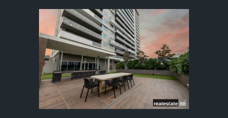 STYLISH APARTMENT WITH SENSATIONAL VIEWS! - Photo 4