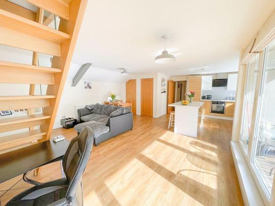 3 bedroom apartment to rent - Photo 1