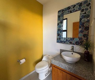 MONTEBELLO, TOWNHOUSE EN RENTA AMUEBLADO Y EQUIPADO - Photo 1