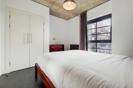 1 Bed Apartment - Photo 5