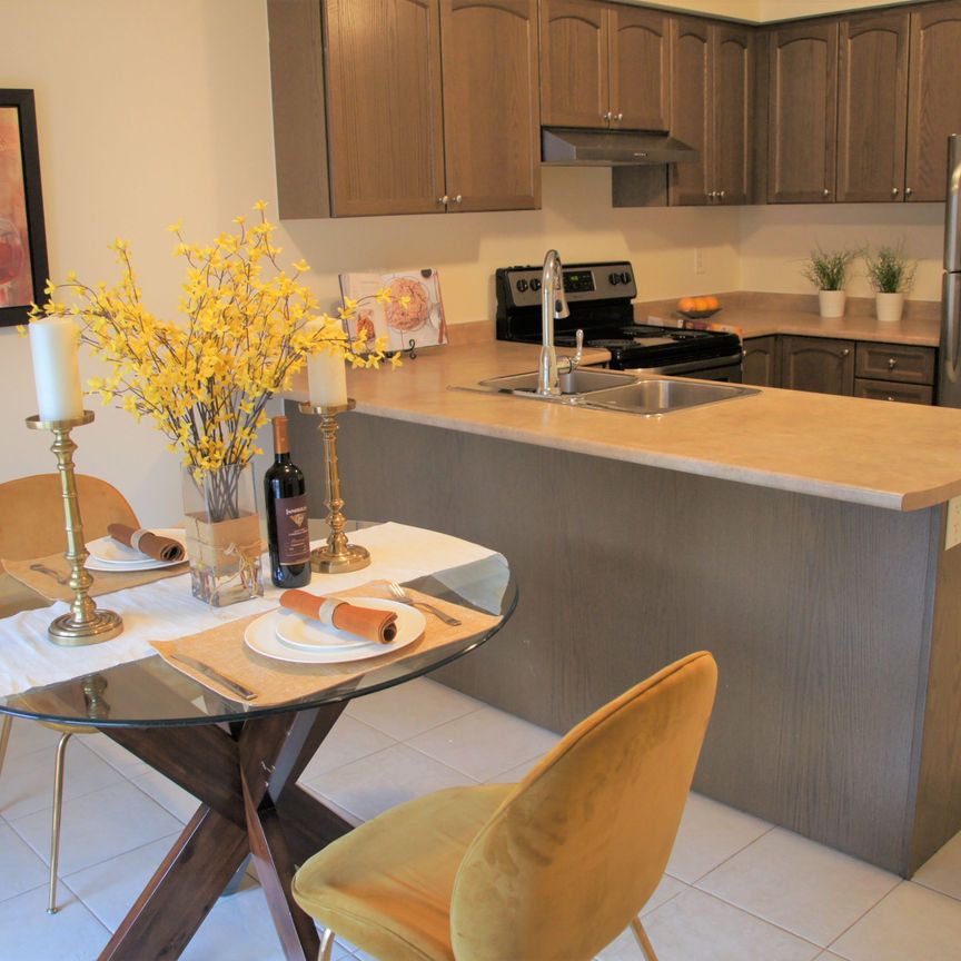 For Lease - 5289 Major Mackenzie Drive, Markham, Ontario - Photo 1