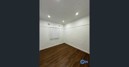 Spacious 4 Beds Family Home in a Convenient Location !! - Photo 4