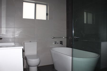 Quality Duplex - Photo 5