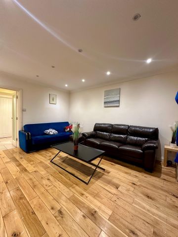 Room in a Shared House, Hyde Crescent, NW9 - Photo 3