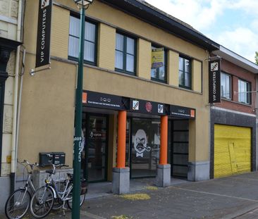 Duplex appartement in het centrum met drie slaapkamers - Photo 3