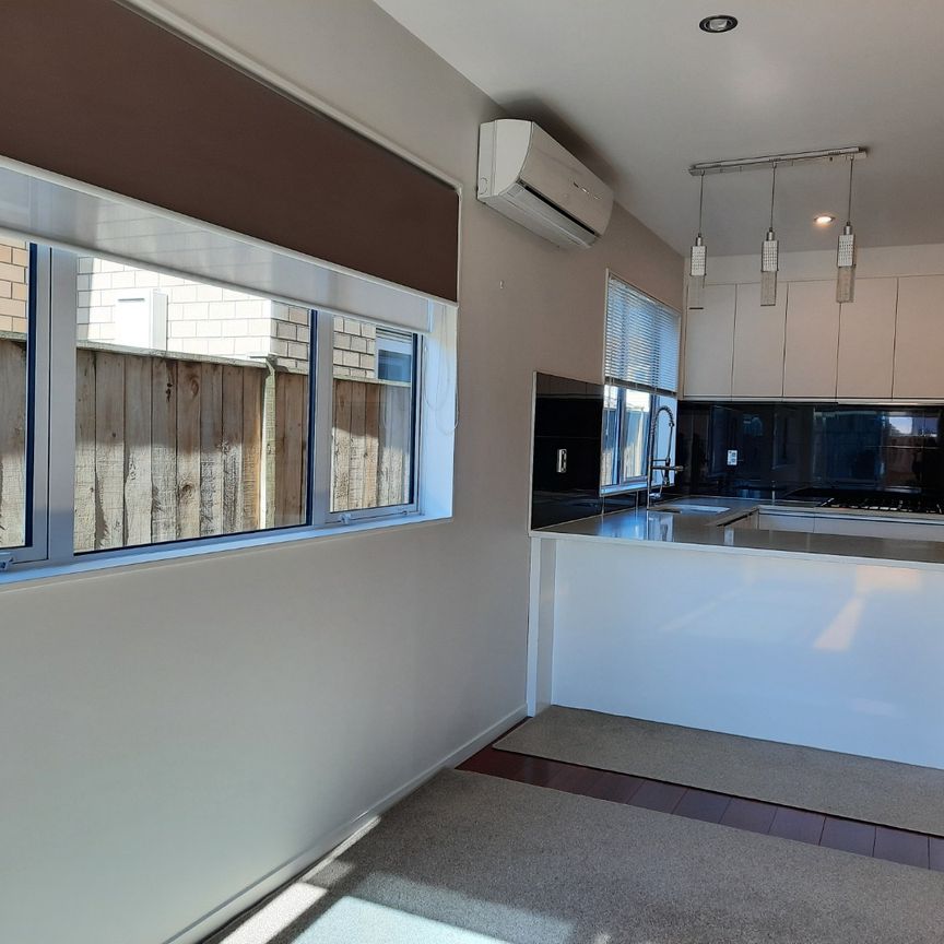 Spacious Family Home – Flexible Lease - Photo 1