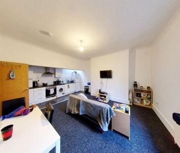 New Walk, Leicester - Photo 3