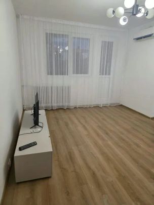 Inchiriez apartament 2 camere - Photo 1