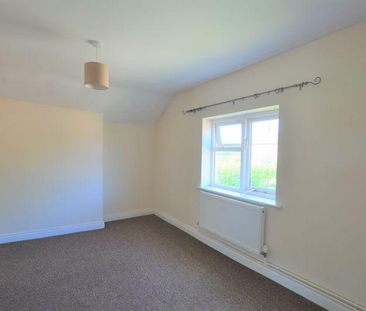 3 bedroom detached house to rent - Photo 4