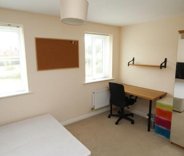 5 bedroom townhouse to rent - Photo 4