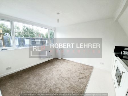 Rosemont Road, NW3 6NG, Hampstead - Photo 2