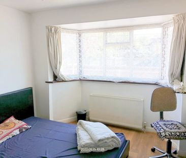 Room in a Shared House, Tokyngton Avenue, HA9 - Photo 6