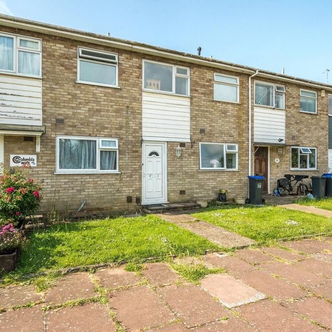 2 bedroom end of terrace house to rent - Photo 2