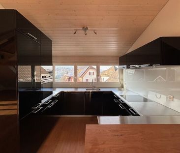 Viel Platz mit grossem Balkon und Weitsicht - Photo 2