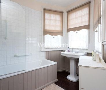 3 bedroom end of terrace house to rent - Photo 2