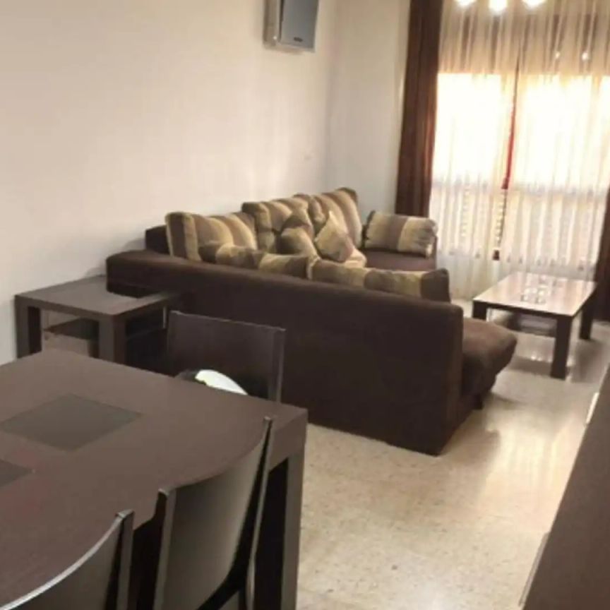 Piso de alquiler en Picos de Europa, 6, Lancha del Genil - Photo 1