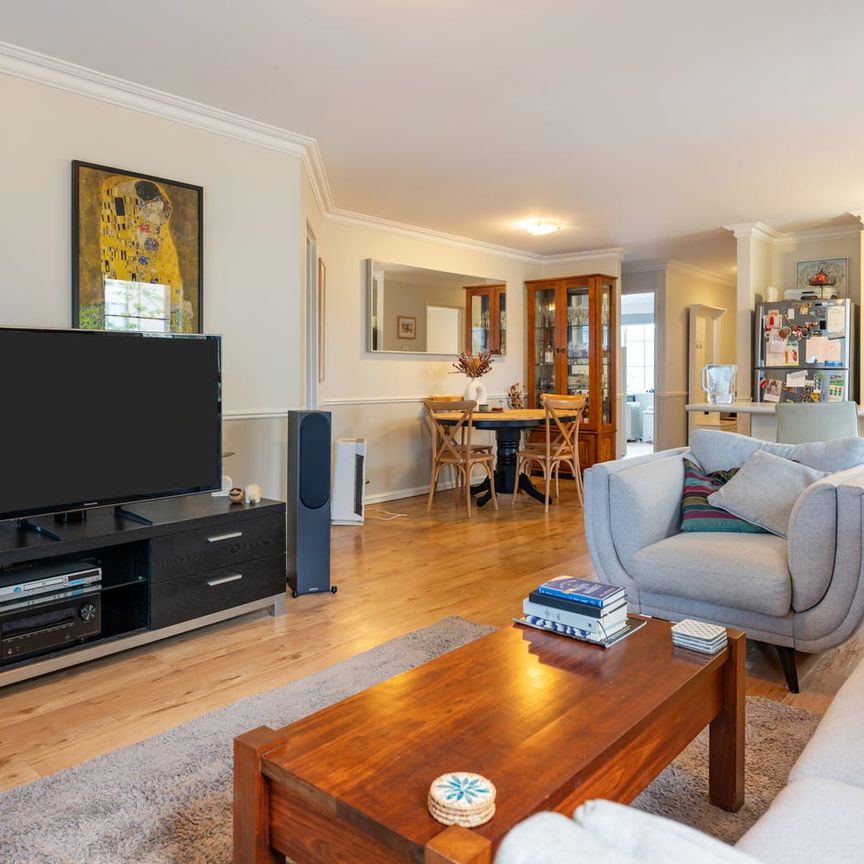 Spacious city living - Photo 1