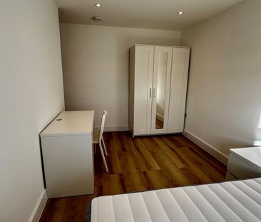 Room in a Shared Flat, Ethnard Road, SE15 - Photo 5