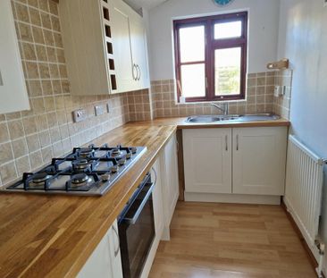 1 bedroom semi-detached house to rent - Photo 5