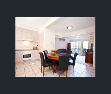 2 AIRCONS CLOSE TO SCHOOL SHOPPING & BUS - Photo 4